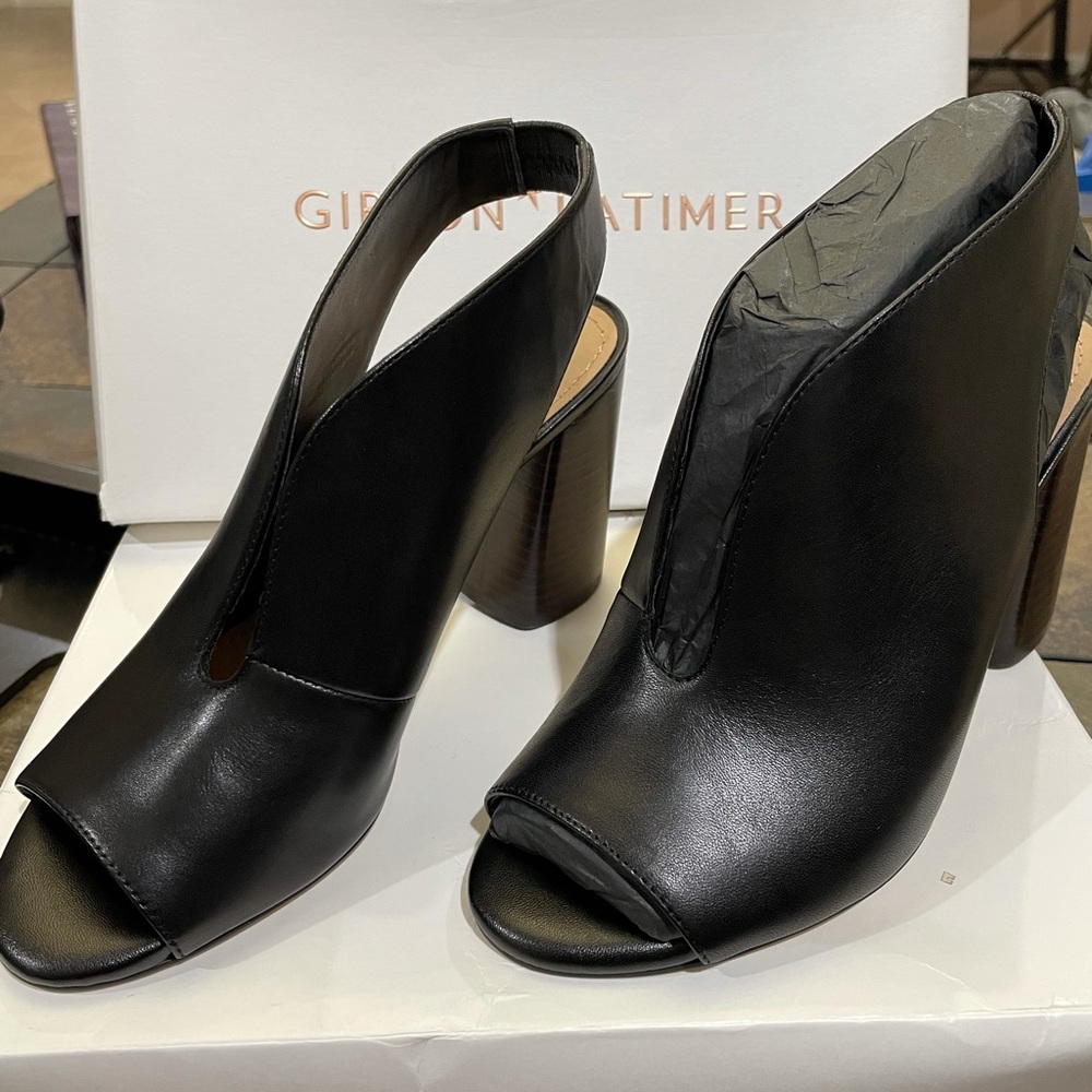 Gibson Latimer Londyn Shooties